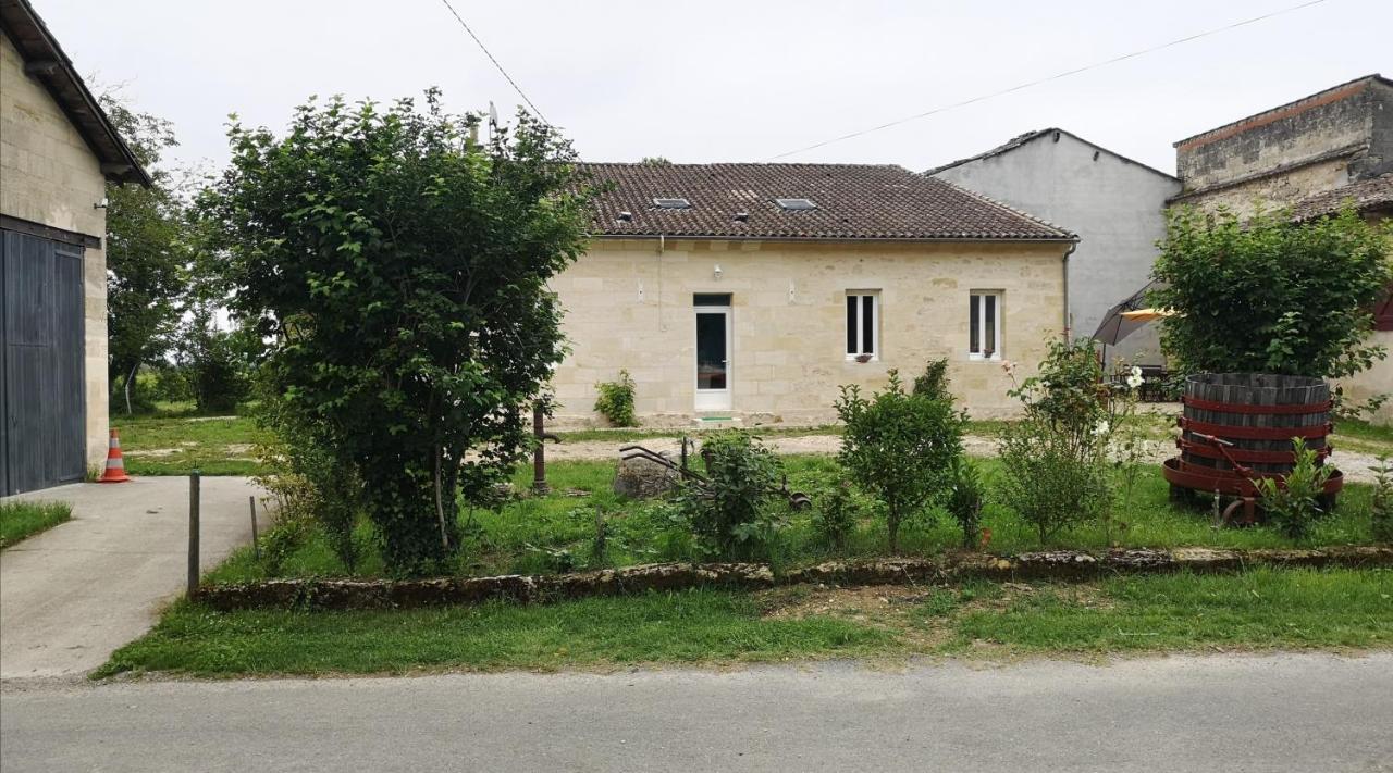 Longere Du Chateau Vieux Mougnac Petit-Palais-et-Cornemps Kültér fotó